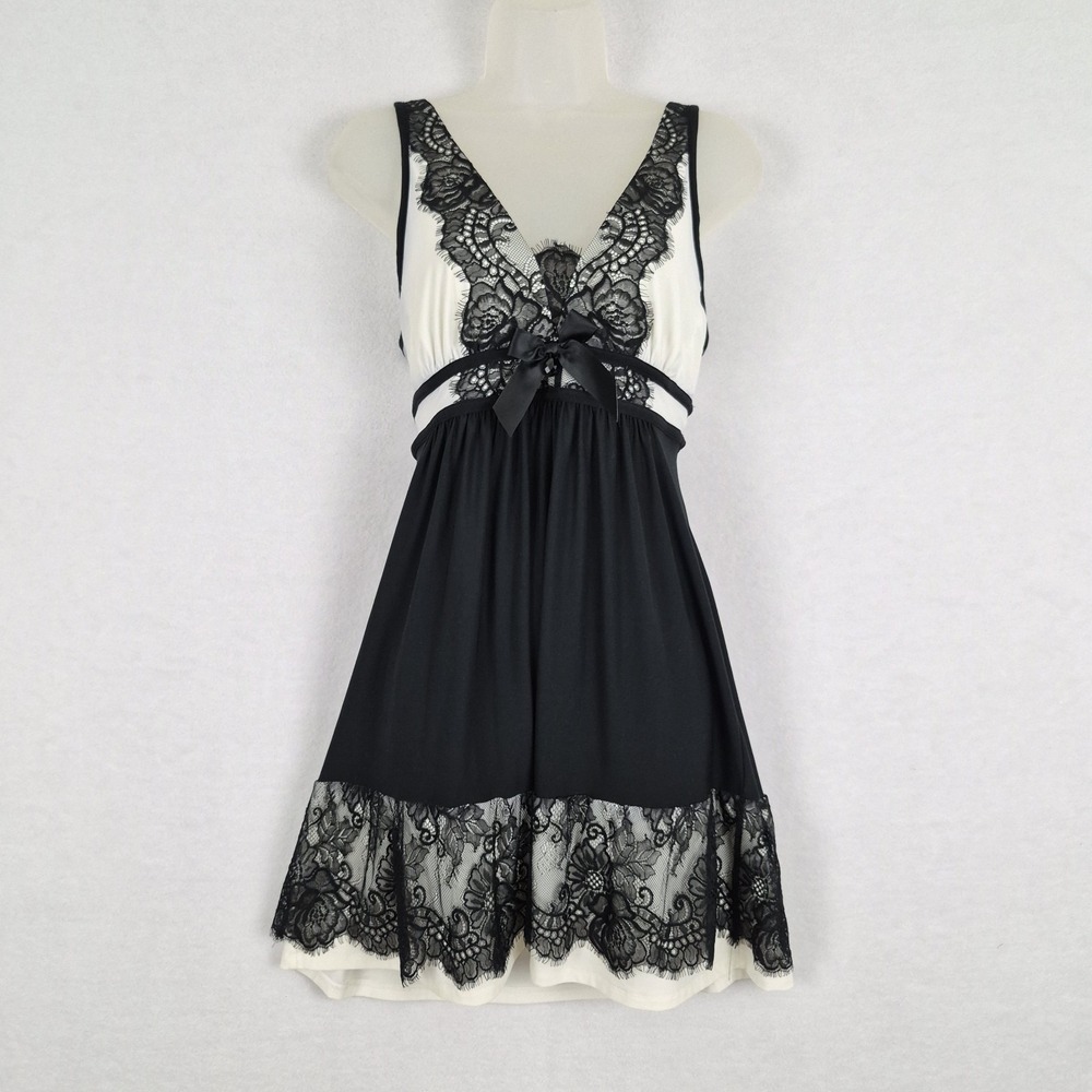 Soma Black White Babydoll Nightie Dress Sz Small Lace Trim Romantic Y2k Whimsy